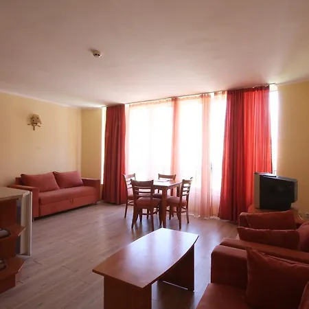 Апартамент New Estate In Victoria *